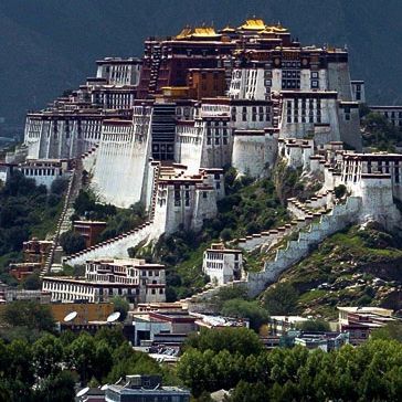 Lhasa Tibet, Tibet Travel, Interesting Buildings, Structure Architecture, Fantasy Places, Lhasa, China Travel, Bhutan, Historical Place