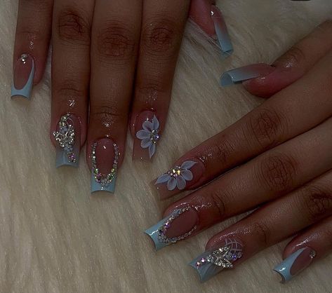 Latina Nails Short, Latina Nails, Quince Nails, Fye Nails, Quinceanera Nails, Pedi Ideas, Latest Nail Designs, Blue Acrylic Nails, Girly Acrylic Nails