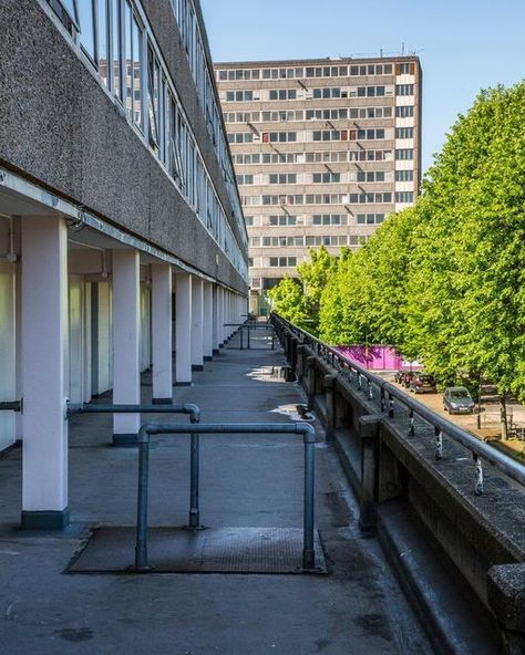 barbican_fan on Instagram: "Aylesbury Estate: Hans Peter “Felix” Trenton; constructed 1963-1977. Massive, divisive and now being destroyed, Aylesbury, as much as any other remaining estate epitomises the issues relating to social housing in contemporary London. The council wants it to go the way of the equally massive/notorious Heygate estate (now almost all chic residences for city workers in the newly fashionable Elephant and Castle). The residents want to stay (or many of them), not least b Council Flat, Council Estate, Elephant And Castle, Council House, One Point Perspective, London Architecture, The Residents, Point Perspective, Social Housing