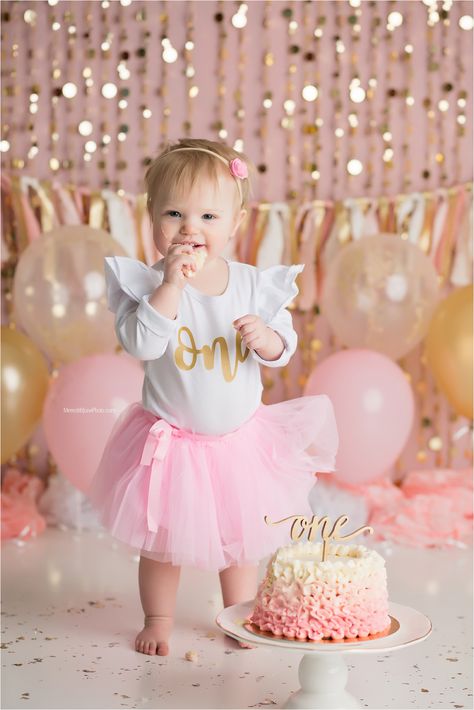 Baby Amelia Turns One | Pink and Gold Cake Smash Pink And Gold Cake Smash, Gold Cake Smash, Shared Birthday Parties, Pink And Gold Cake, Cake Smash Theme, Smash Cake Girl, First Birthday Pictures