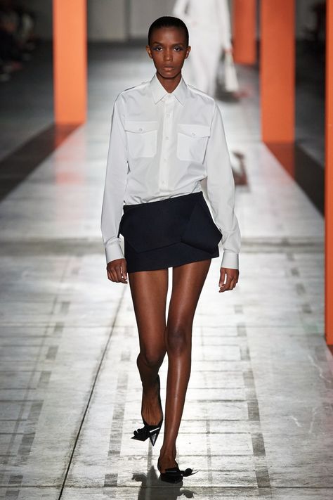 Runway Outfits, Junior Fashion, Square Neck Bodysuit, Party Heels, Miuccia Prada, Emily Ratajkowski, Matches Fashion, 가을 패션, Fall 2023