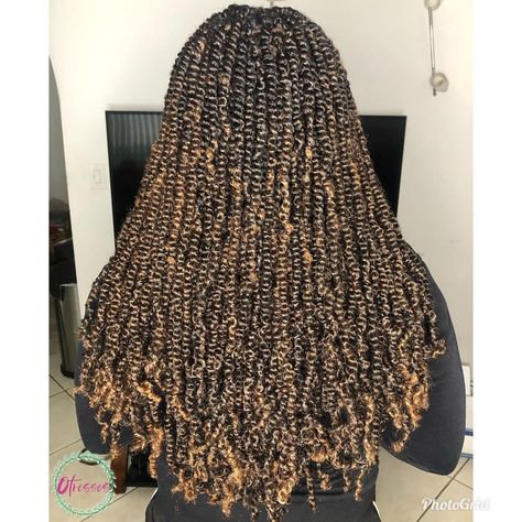 MIAMI HAIRSTYLIST on Instagram: “Medium waist length Spring Twist 😍😍😍 color T30 hair included! . . . . #springtwists #smallplaits #springtwistmiami #springtwistsmiami…” Spring Twists, Shoulder Length Bob, Plaits, Waist Length, Shoulder Length, Hair Stylist, Hair Ideas, Miami, Twist