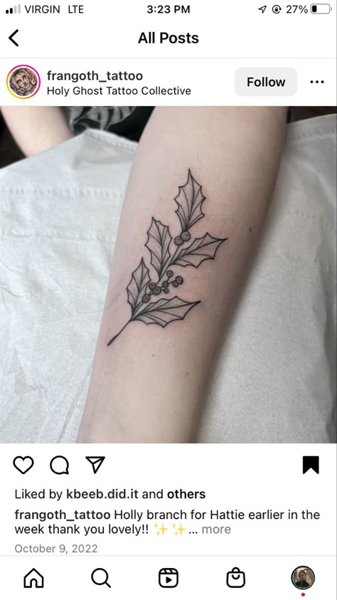 Simple Holly Tattoo, Traditional Holly Tattoo, Holly Leaves Tattoo, Simple Christmas Tattoo Ideas, Holly Berry Flower Tattoo, Winter Tattoo Flash, Holly Branch Tattoo, Holly Tattoo Flowers, Holly Leaf Tattoo