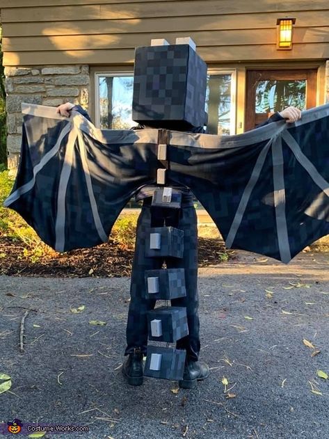 Enderdragon Costume, Enderdragon Minecraft, Ender Dragon Costume, Minecraft Halloween Costume, Boys Crafts, Dragon Halloween Costume, Minecraft Costumes, Minecraft Ender Dragon, Ender Dragon