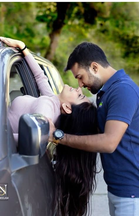 Couple Car Poses, Pose For Couple, Crazy Wedding Photos, Couples Photoshoot Poses Romantic, Couple Stills, Prewedding Poses, Post Wedding Photoshoot, Pre Wedding Photoshoot Beach, Love Pose