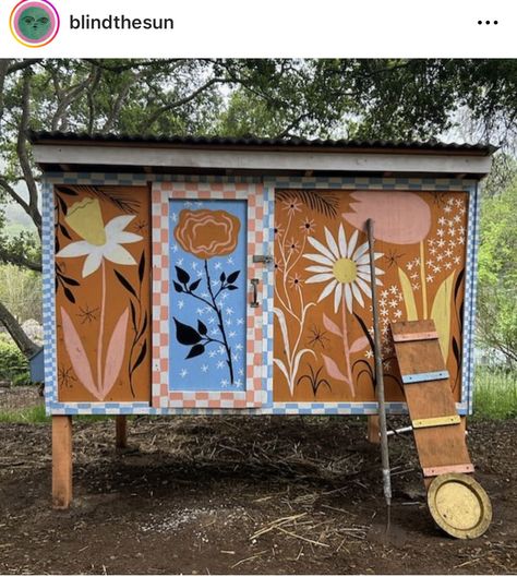 Shed Mural Ideas, Fun Mural Ideas, Painted Shed Mural, Chicken Coop Mural, Mural On Shed, Shed Murals Outdoor, Painted Chicken Coop, Folk Art Mural, Shed Mural