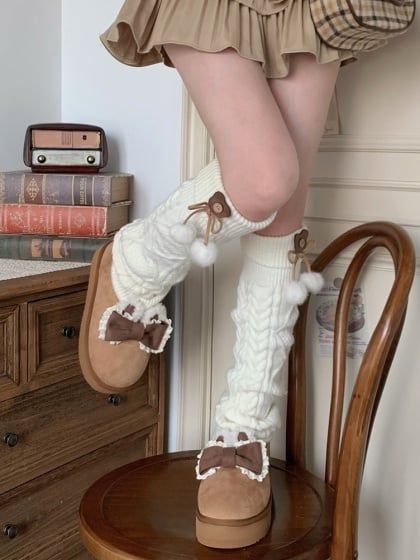 Stockings Design Bow at Top Brown Platform Boots Cute Winter Shoes, Brown Platform Boots, Cute Winter Boots, Cute Kawaii Outfits, Shoes Details, Stocking Designs, Boots Ideas, Downtown Outfits, Shoes Outfit Fashion