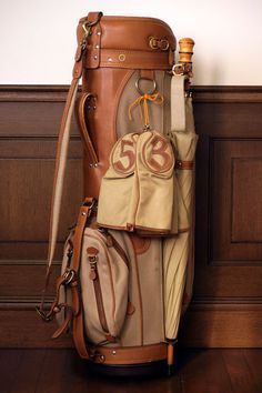 Ghurka No. 91 Eagle Golf Bag. I'd pick up golfing for this Hickory Golf, Golf Ball Crafts, Golf Push Cart, Golf Trolley, Golf Inspiration, Best Golf Clubs, Golf Style, Golf Club Sets, Womens Golf Fashion