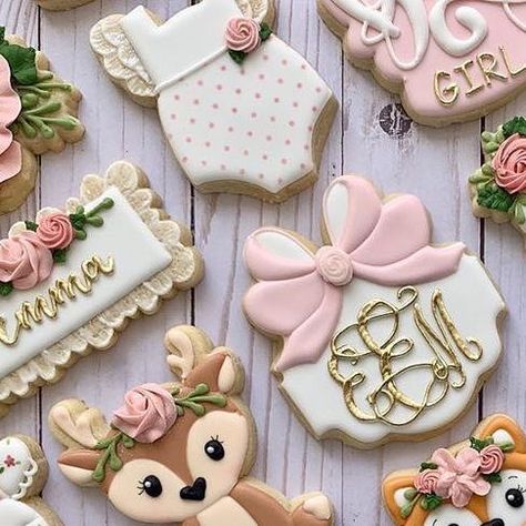 Talented Cookiers on Instagram: "So so adorable! • @laurenscookieboutique Loved creating this woodland animal baby shower set! #babyshower #babygirlcookies #woodlandcookies #woodlandanimalbabyshower #customcookies #cookiesofinstagram #deercookies #foxcookies #owlcookies #prairievillela #batonrougela #laurenscookieboutique" Woodland Animal Baby Shower Theme, Girl Woodland Baby Shower, Woodland Baby Girl, Owl Cookies, Animal Baby Shower Theme, Girl Woodland, Coed Baby Shower, Baby Shower Woodland Theme