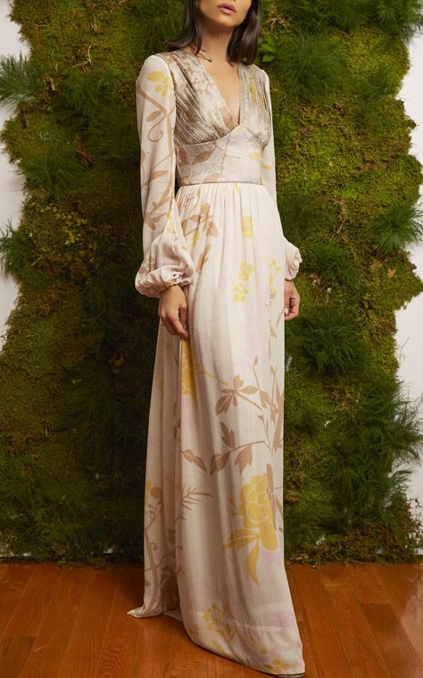 Peony Printed Silk Long Maxi by ROOPA SS19 Spoiled Girlfriend, Elegant Summer Dresses, Mexican Fashion, Silk Dress Long, Maxi Gown Dress, فستان سهرة, Wet Look, Printed Silk, Long Maxi