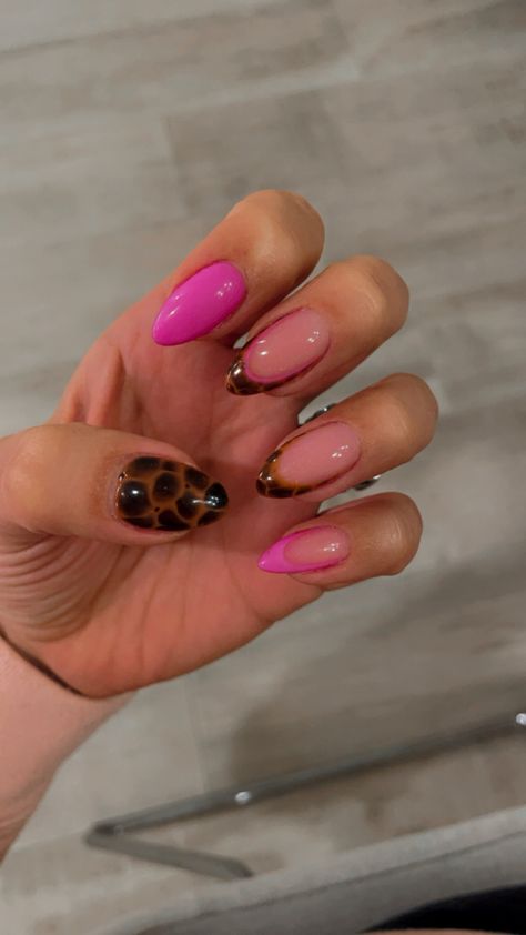 Pink Tortishell Nails, Pink Tortoise Nails, Pink And Tortoise Shell Nails, Pink Tortoise Shell Nails, Tortoise French Tip Nails, Tortoise French Tip, Pink And Cheetah Nails, Turtle Nails, Ash Hair Color