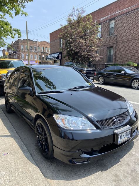 2004 Honda Civic for Sale in Queens, NY - OfferUp Enkei Wheels, 2004 Honda Civic, Painted Calipers, Honda Civic For Sale, Civic Si, Queens Ny, Paint Matching, Honda Civic Si, Stereo System