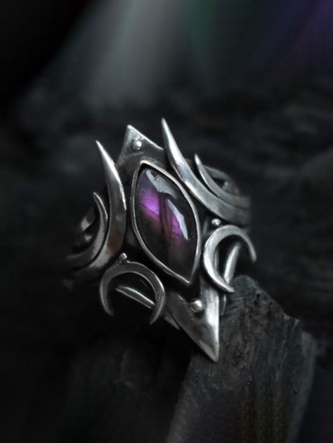 Purple Punk,Gothic Collar  Copper   Embellished   Men's Fashion Jewelry Gothic Male Jewelry, Rings For Men Gothic, Mens Goth Rings, Purple Gem Jewelry, Purple Accessories Men, Gothic Rings Men, Emo Rings Men, Descendants Genderbend, Mens Jewelry Aesthetic