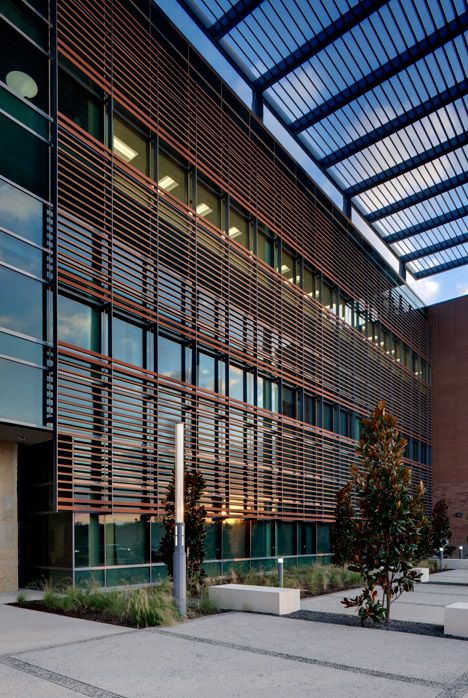 Texans hospital by RTKL has slatted sun shades Medical Center Architecture, Medical Building, Shading Device, Hotel Facade, Healthcare Architecture, Sam Houston, Hospital Design, Medical Design, Healthcare Design