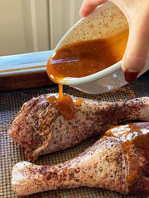 How To Roast Turkey, Easy Roasted Turkey, Turkey Drumstick Recipe, Butter Roasted Turkey, Turkey Legs Recipe, Roasted Turkey Legs, Turkey Leg Recipes, Turkey Easy, Turkey Drumsticks