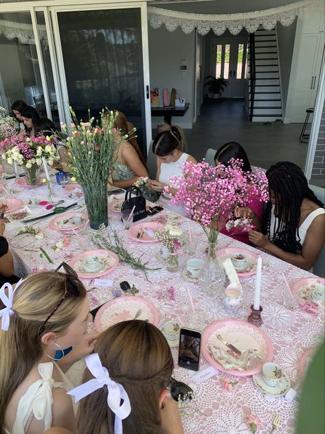 Midsummer Nights Dream Party, Seventeenth Birthday, High Tea Party, Galentines Party, Birthday Inspo, Birthday Party For Teens, Summer Garden Party, Friends Valentines, Birthday Brunch