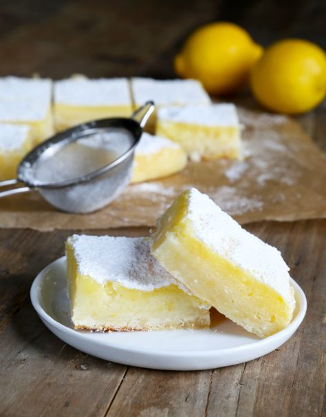 Classic Gluten Free Lemon Bars Gluten Free On A Shoestring, Gluten Free Lemon Bars, The Whoot, Dessert Aux Fruits, Desserts Vegan, Gluten Free Living, Gluten Free Sweet, Gluten Free Sweets, Gluten Free Treats