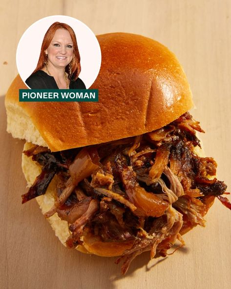 Pioneer Woman Pulled Pork Recipe, Pioneer Woman Pulled Pork, Cooking Roast In Oven, Bone In Pork Roast, Pioneer Woman Recipe, Pork Oven, Pulled Pork Oven, Pulled Pork Roast, Boneless Pork Roast