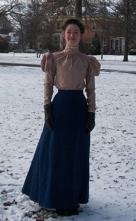 A Dedicated Follower of Fashion: Late Victorian 1800s Fashion Women, Late 1800s Fashion, Wool Outfit, Edwardian Costumes, Victorian Era Fashion, 1890s Fashion, 1800s Fashion, Victorian Costume, Old Fashion Dresses