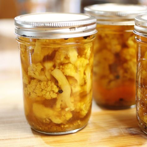 Pickled Cauliflower Pickled Cauliflower Recipe, Refrigerator Pickled Cauliflower Recipe, Canned Pickled Cauliflower Recipe, Pickled Cauliflower Recipe Canning, Sweet Pickled Cauliflower Recipe, Sweet Mixed Pickles With Cauliflower, Quick Pickled Cauliflower, Hot And Spicy Pickled Cauliflower, Bread And Butter Pickled Cauliflower