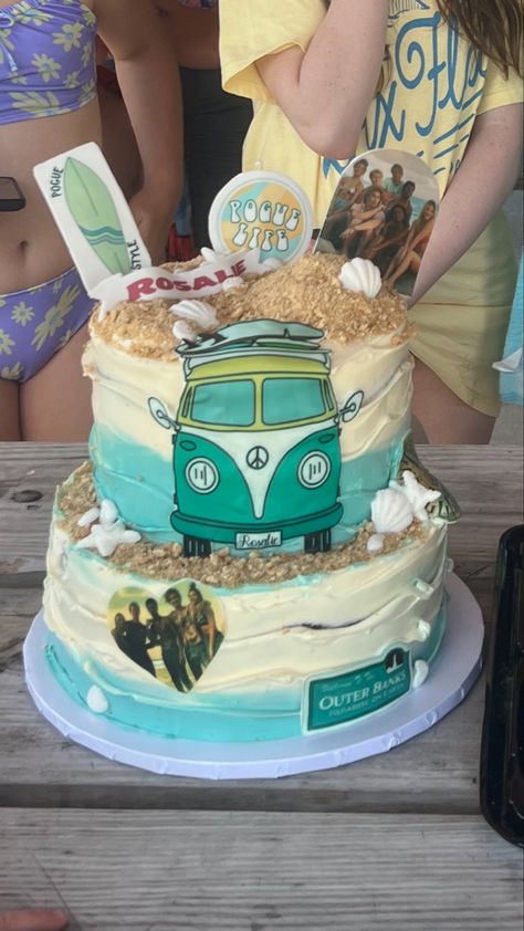 Bank Cake Ideas, Summer Birthday Cake, 15th Birthday Party Ideas, 14th Birthday Cakes, Beach Cakes, Cute Birthday Ideas, Creative Birthday Cakes, Dream Cake, Pretty Birthday Cakes