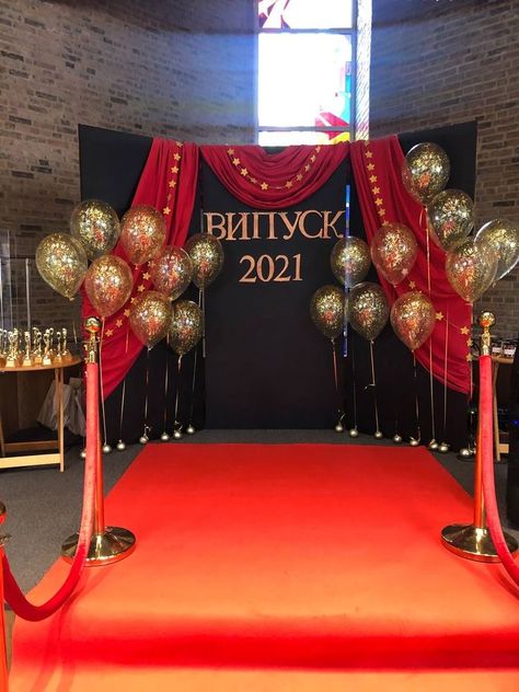 Follow for more✅ Red Carpet Night Party, Retro Red Carpet Looks, Red Carpet Theme Photoshoot, Hollywood Red Carpet Birthday Party, Night On The Red Carpet Theme, Prom 2023 Decor, Freshers Day Theme Ideas, Gala Photoshoot Ideas, Hollywood Nights Prom Theme