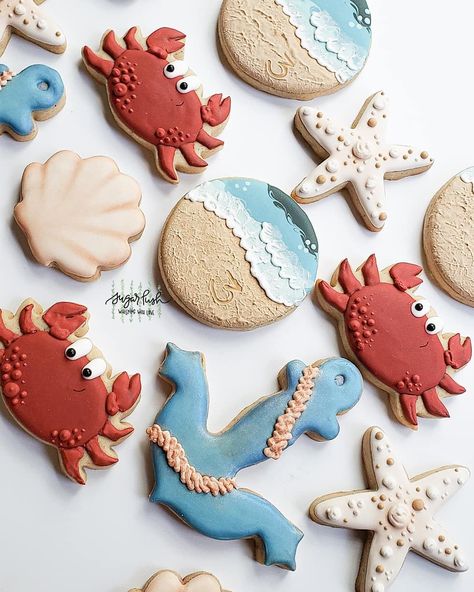 Crab Themed Food, Crab Cookies, Crab Birthday Party Ideas, Crab Cookies Decorated, Crab Birthday Party, Lobster Cookies Decorated, Ocean Animal Cookies, Sea Creature Cookies Decorated, Sea Creature Cookies