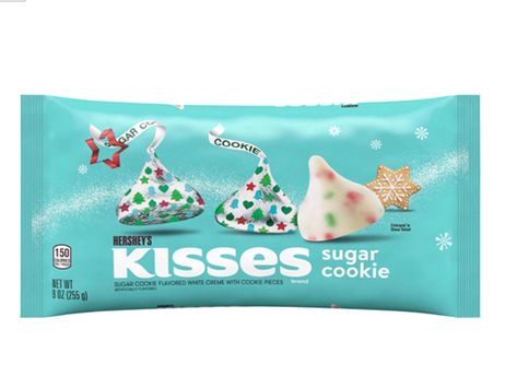 PSA: Sugar Cookie- Flavored Hershey Kisses Are Coming Hershey Kiss Sugar Cookies, Paper Squishy, White Chocolate Candy, Yummy Sugar Cookies, Kiss Cookies, Hershey's Kisses, Peanut Butter Blossoms, Classic Candy, Cookie Flavors