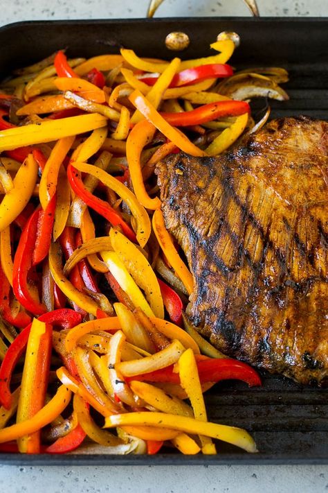 Steak Fajitas Recipe - Dinner at the Zoo Fajitas Steak, Beef Fajita Recipe, Steak Fajitas Recipe, Pork Fajitas, Orange Chicken Crock Pot, Steak Fajita Recipe, Fajitas Recipe, Beef Fajitas, Paleo Dishes