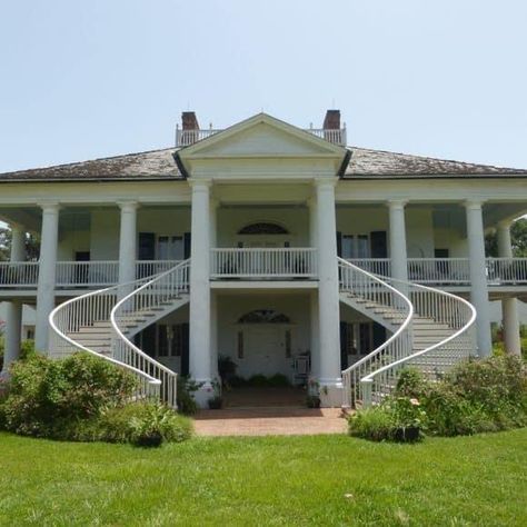 Antebellum Mansions, Louisiana Plantations, Hummingbirds Photography, Creole Cottage, Southern Plantations, Hidden House, Louisiana Art, Atlas Obscura, Movie Set