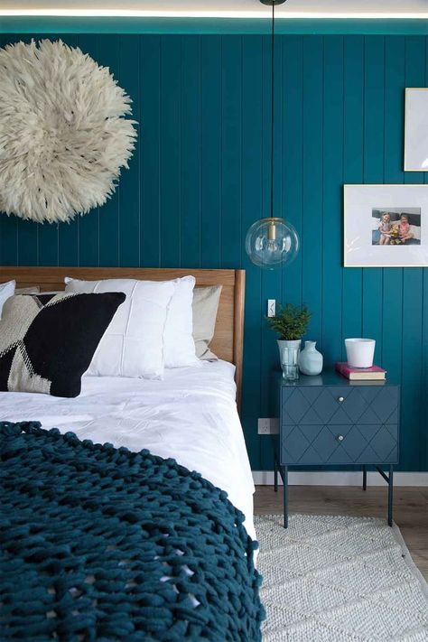 Turquoise Room Bedroom, Teal Bedroom Walls, Style A Bed, Hamptons Style Homes, Tongue And Groove Panelling, Feature Wall Bedroom, Moore House, Zen Den, Teal Bedroom