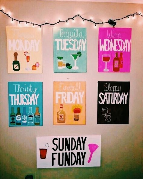 Frat House Decor, Babe Cave Ideas, Cool Basement Ideas, Hangout Room, College Apartments, Girl Cave, College House, Game Room Basement, Frat Parties