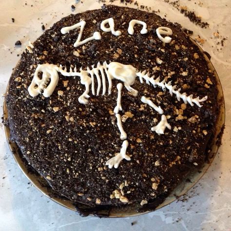 Dinosaur bone cake Dinosaurs Pasta Skeleton, Dinosaur Bones Pretzels, Fossil Cake Dinosaur, Dinosaur Bones Cake, Dinosaur Spike Cake, Bone Cake, Truck Cake, Truck Cakes, Dinosaur Bones