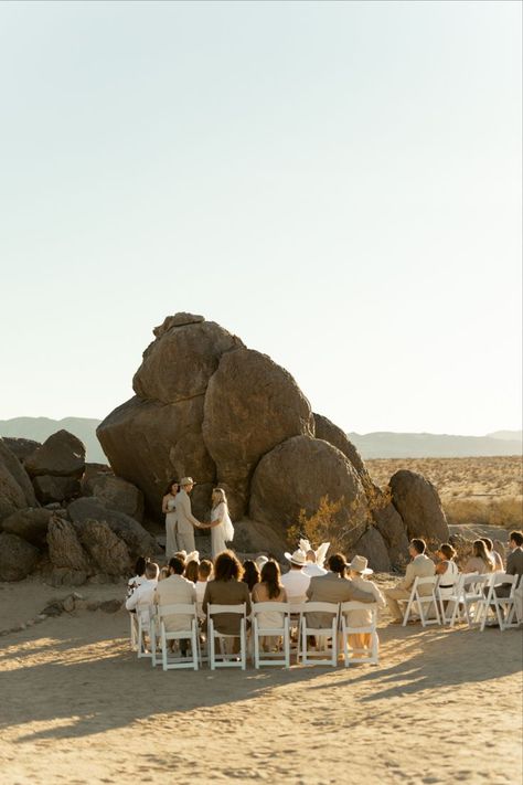 La Paz Mexico Wedding, Joshua Tree Wedding Ceremony, Beige Wedding Theme, Fort Wedding, Desert Getaway, Tree Wedding Ceremony, Wedding Micro, Wedding Desert, Joshua Tree Elopement