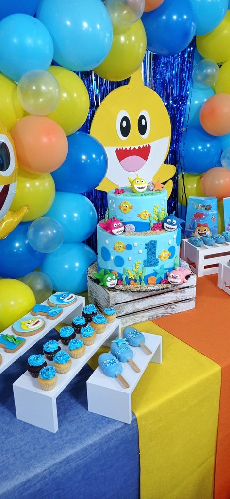 Shark Dessert Table, Baby Shark Dessert Table, Baby Shark Cookies, Baby Shark Theme Birthday, Cupcake Decorating Party, Shark Cookies, Theme Birthday Cake, Party Decoration Ideas, Shark Birthday