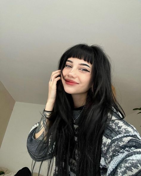 jessycartman Baby Bangs Long Hair, Goth Girl Aesthetic, Black Hair Bangs, Goth Hair, Cute Goth, Goth Girl, How To Style Bangs, Long Hair With Bangs