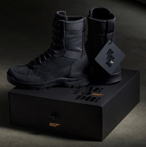 Bond Style, Boots Outfit Men, No Time To Die, Danner Boots, Combat Trousers, Shoes Sneakers Jordans, Pablo Escobar, Tactical Clothing, Military Tactical