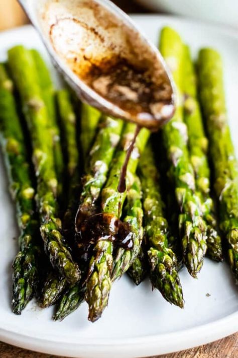 Oven Roasted Asparagus with Balsamic Browned Butter - The Food Charlatan Butter Asparagus, Asparagus Balsamic, Cook Asparagus, Asparagus Recipes Oven, Asparagus Recipes Roasted, Oven Roasted Asparagus, The Food Charlatan, Asparagus Recipes, Recipes Oven