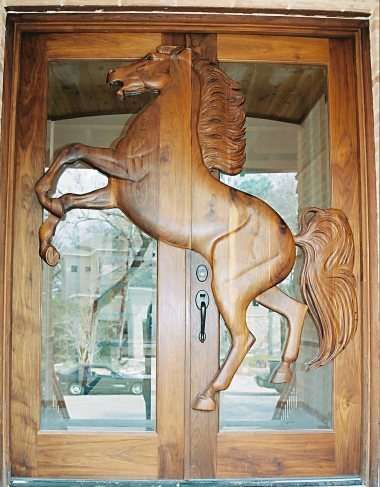 Community wall photos – 1,177 photos | VK Woodworking Knowledge, Horse Door, Horse Doors, Steel Worker, Wooden Things, Cool Doors, Carved Doors, Horse Decor, Home Doors