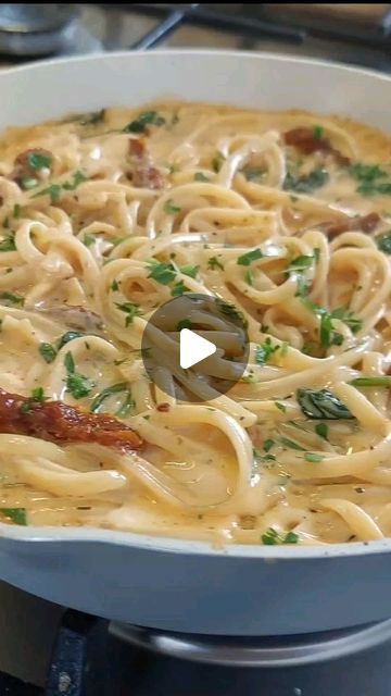 Buttered Noodles With Veggies, Herbed Pasta Recipes, Chicken Alfredo Pasta Sauce, Pasta Oil And Garlic Butter Sauce, No Cream Pasta Recipes, Best Creamy Pasta Recipes, Tomato Butter Pasta, Easy Creamy Tomato Pasta, Homemade Pasta Dishes