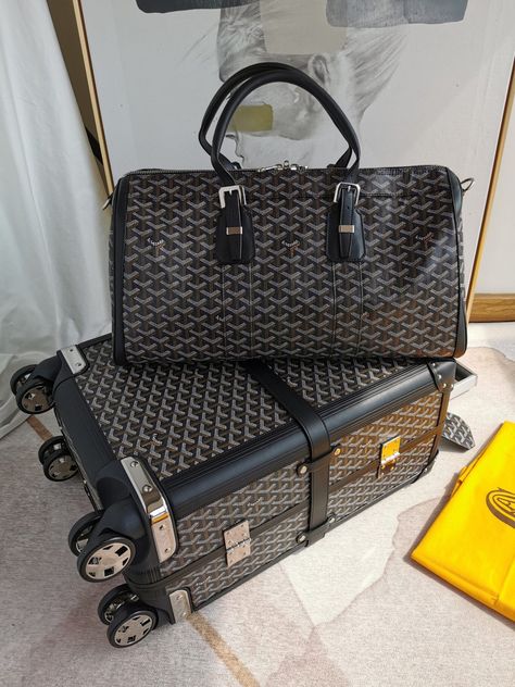 Luxury Luggage For On-the-go, Luxury Brown Luggage With Double Handle, Goyard Men, Luxury Leather Luggage For On-the-go, Goyard Suitcase, Goyard Luggage Set, Goyard Luggage, Luxury Luggage Sets, Luxury Vintage Brown Luggage