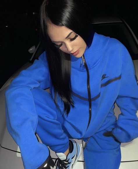 Tech Outfit, Fleece Outfit, Tech Girl, Tracksuit Outfit, Cute Nike Outfits, Swag Girl Style, Nike Tech Fleece, Wattpad Fanfiction, Nike Tech