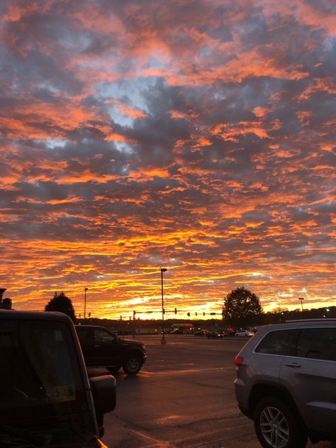 Parking Lot Pics, Parking Lot Sunset, Cloud Watching, Sunrise Pictures, Sunset Rose, Bowling Alley, Sunset Pics, Sky Pictures, Look At The Sky