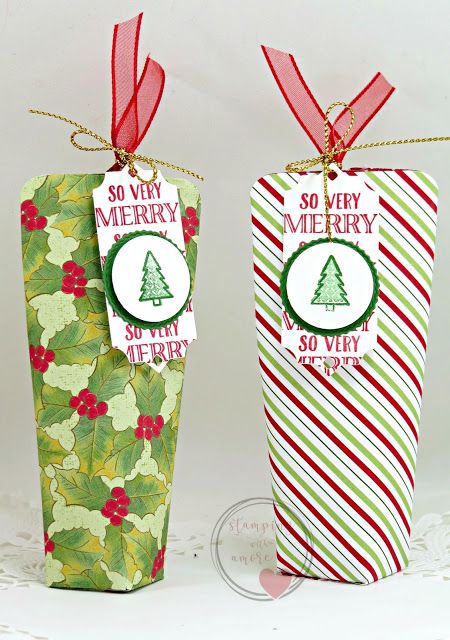 Stampingwithamore: CHRISTMAS TREAT HOLDER - THE EASY WAY Christmas Treat Container Ideas, Stampin Up Lindt Chocolate Holder, Christmas Treats Bags, Treat Holders Stampin, Christmas Treat Holders Diy, Diy Treat Boxes Template, Stampin Up Christmas Treat Holders, Christmas Treat Holders, Treat Box Template