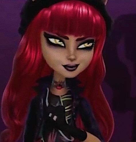 Mixed Girl Pfp, Pfp Halloween, Howleen Wolf, Mixed Girl, High Characters, Arte Monster High, Clawdeen Wolf, Moster High, Girl Pfp