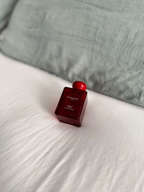 Jo Malone Scarlet Poppy fragrance is divine! Jo Malone Scarlet Poppy, Apartment Decor Inspiration, Jo Malone London, Jo Malone, Scarlet, Apartment Decor, Daily Life, Decor Inspiration, Body Care