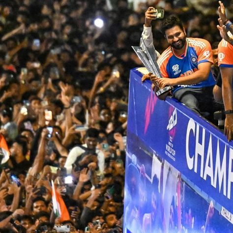 Grand celebrations in Mumbai 🤩 Indian team received a memorable reception after their #T20WorldCup win 👏 @icc @t20worldcup @indiancricketteam @rohitsharma45 @virat.kohli #cricket #cricketlovers #worldcup #worldcup2024 #2024 #viratkohli #rohitsharma #indiancricket #indiancricketteam #chdlife #chandigarhlife Indian Team, Cricket Wallpapers, Mumbai Indians, Virat Kohli, Cricket Team, World Cup, Mumbai, How To Memorize Things, Wallpapers