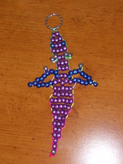 Bead Dragon Keychain by Rangavar Beaded Keychain Patterns, Pony Bead Keychain Patterns, Bead Keychain Patterns, Bead Critters, Beading Animals, Bead Dragon, Bead Pets, Bead Buddies, Windows Photo