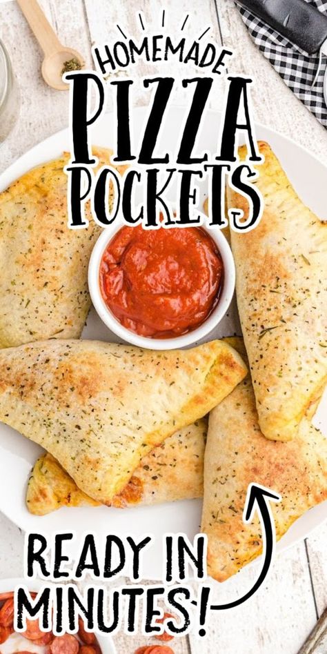 Pizza Pockets Recipe, Homemade Pizza Pockets, Tasty Pizza, Pizza Wraps, Crispy Pizza, Cheesy Pizza, Pizza Pockets, Breakfast Meals, Creative Cooking