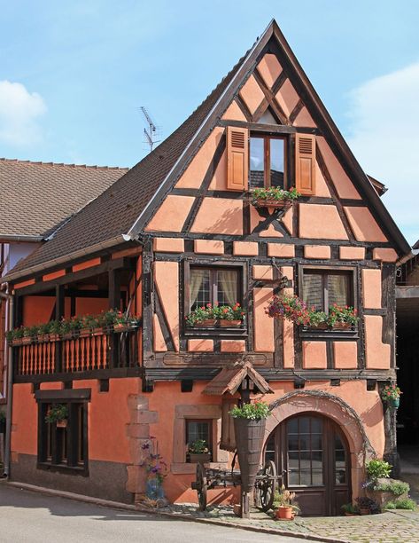 German Houses, Timber Frame House, European Cottage, German Architecture, Europe Aesthetic, Alsace France, Medieval Houses, Tudor House, Unique Buildings